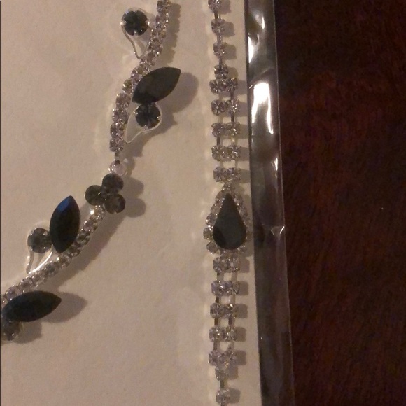 Black/silver jewelry set never worn - Picture 4 of 6